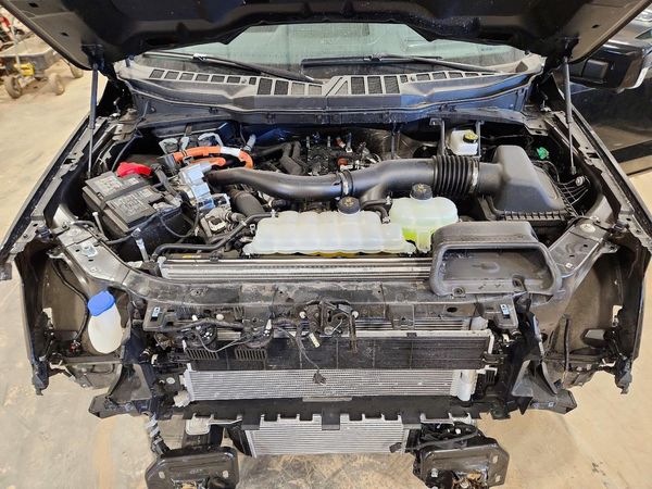 2025 FORD F150 Lariat