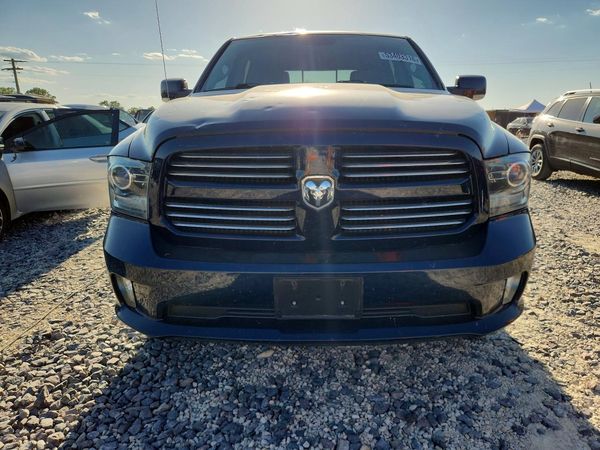 2016 RAM 1500 Sport