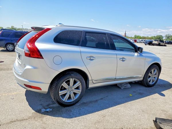 2016 VOLVO XC60