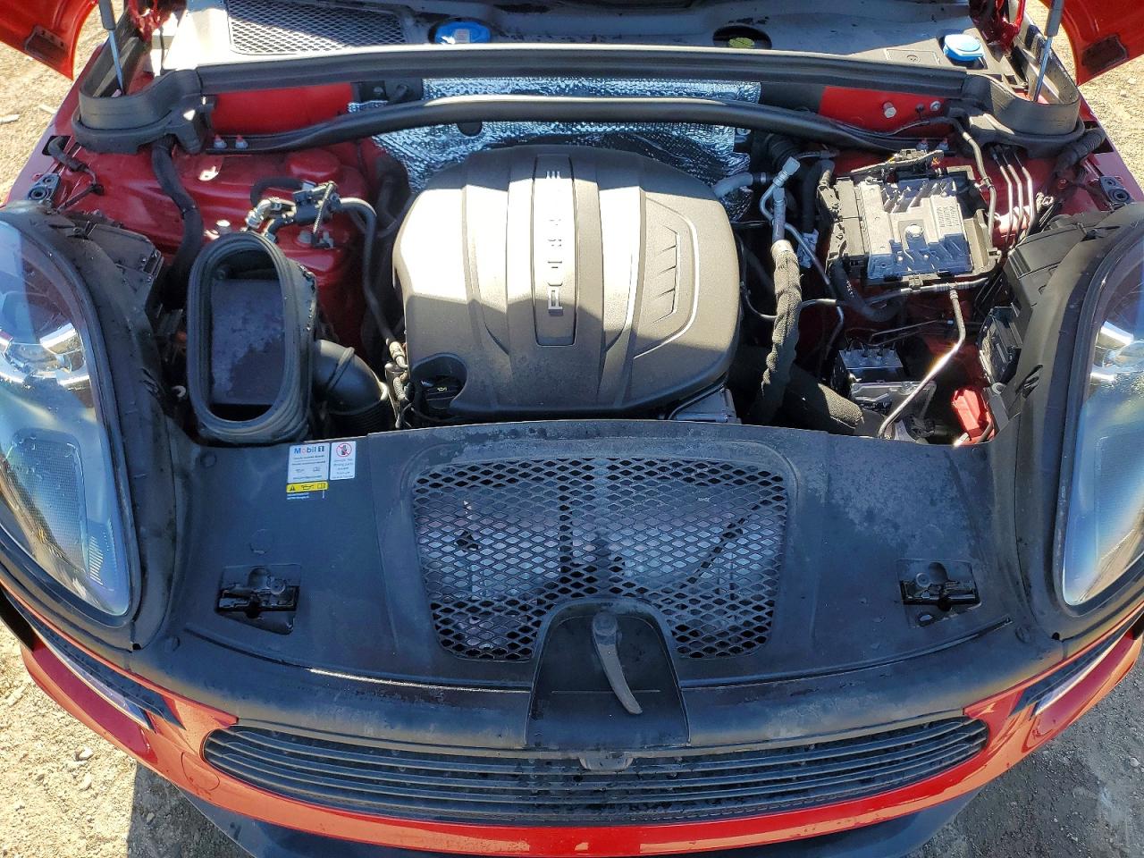 2021 PORSCHE MACAN Base