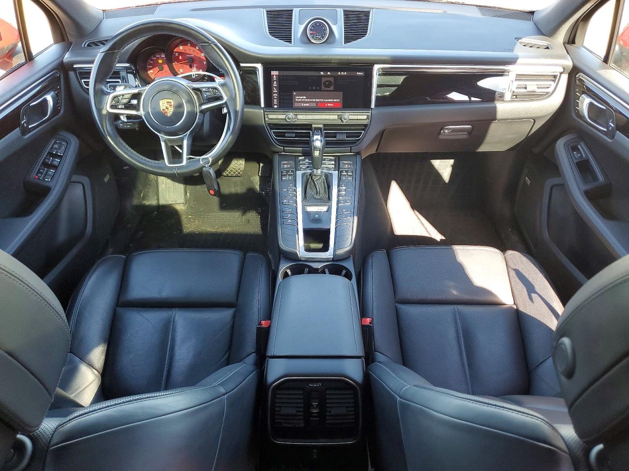 2021 PORSCHE MACAN Base