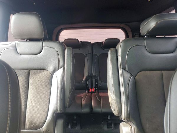 2023 JEEP GRAND CHEROKEE L LAREDO 4X4