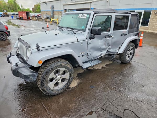 2016 JEEP WRANGLER UNLIMITED SAHARA 4X4