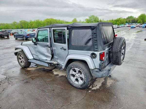 2016 JEEP WRANGLER UNLIMITED SAHARA 4X4