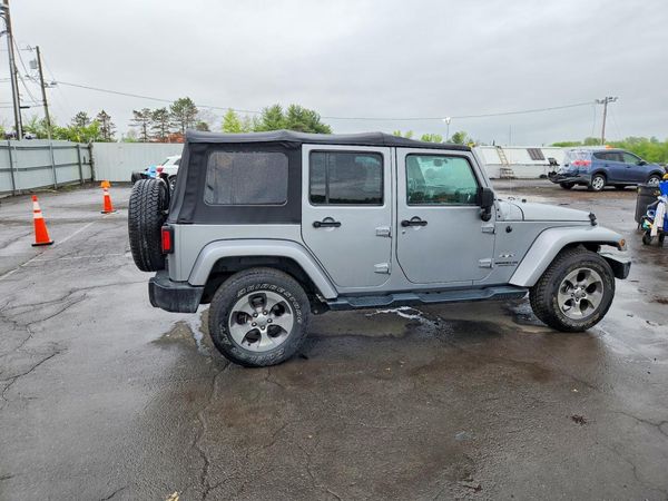 2016 JEEP WRANGLER UNLIMITED SAHARA 4X4