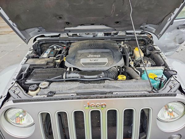 2016 JEEP WRANGLER UNLIMITED SAHARA 4X4
