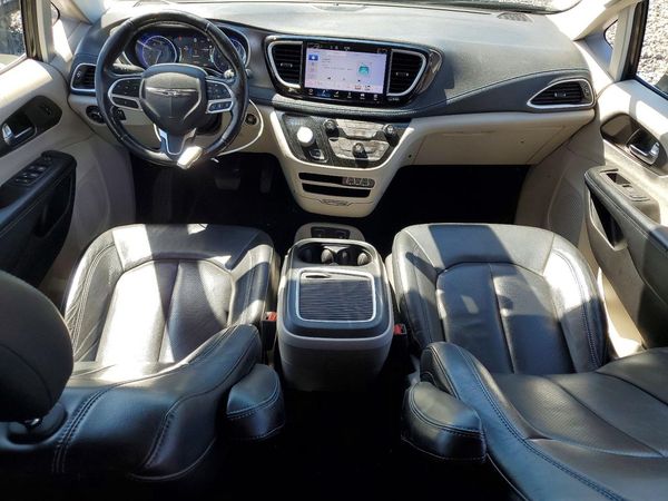 2021 CHRYSLER PACIFICA