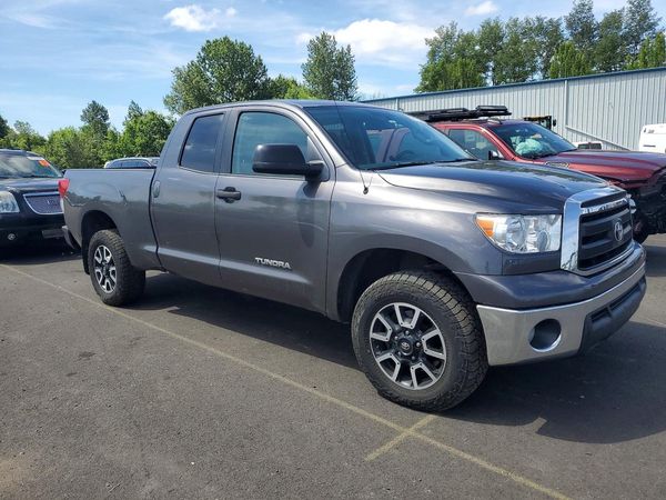 2012 TOYOTA TUNDRA SR5