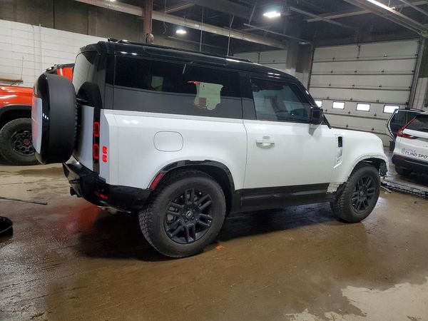 2025 LAND ROVER DEFENDER 90 X-Dynamic SE
