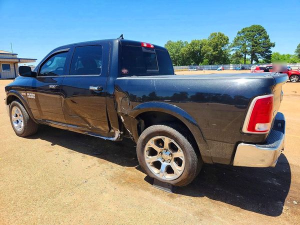 2018 RAM 1500 LARAMIE CREW CAB 4X4