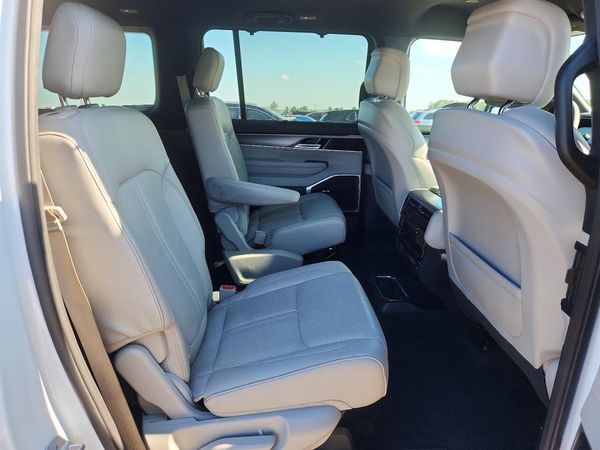 2025 JEEP WAGONEER Series III