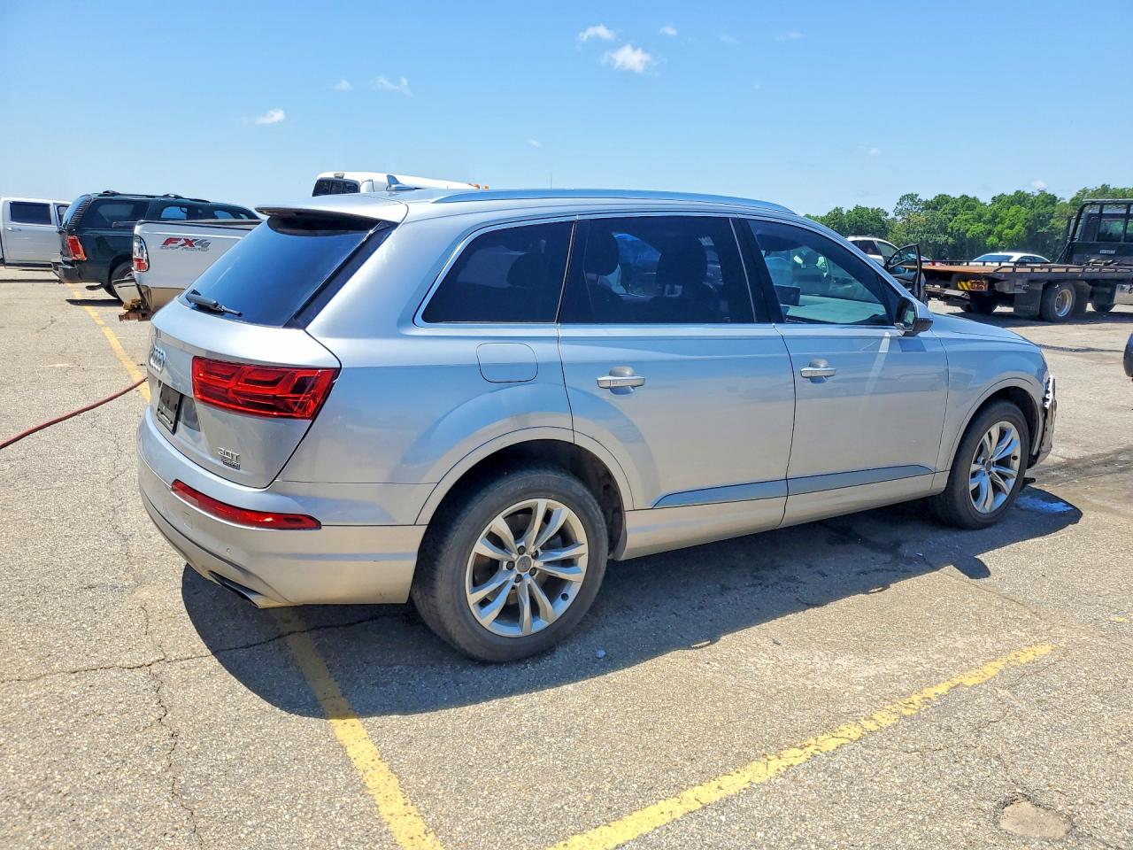 2018 AUDI Q7 quattro Premium Plus