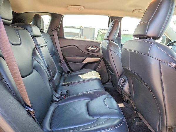 2017 JEEP CHEROKEE Limited