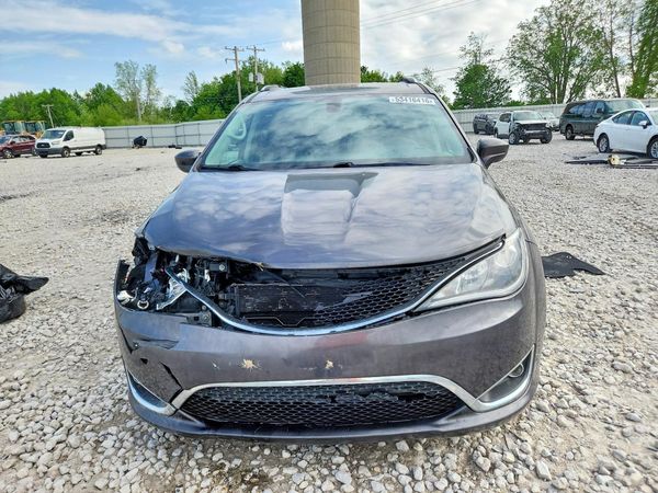 2018 CHRYSLER PACIFICA
