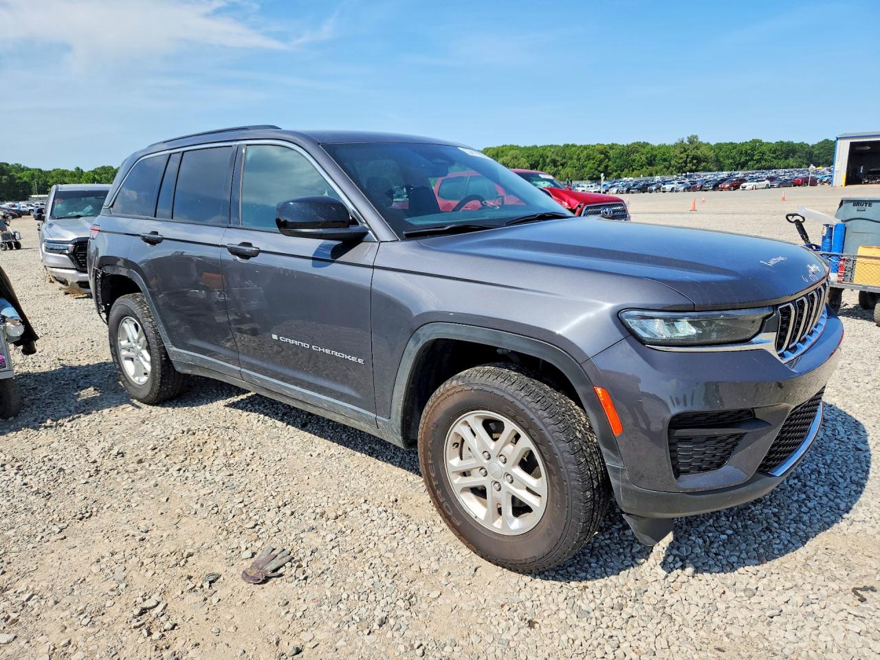 2025 JEEP GRAND CHEROKEE Laredo, Altitude