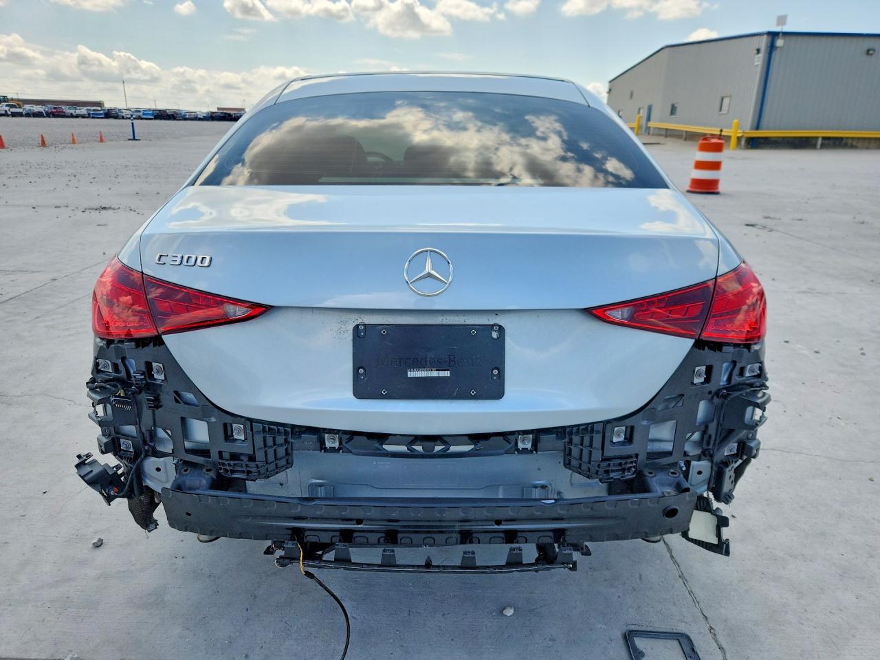 2025 MERCEDES-BENZ C C300