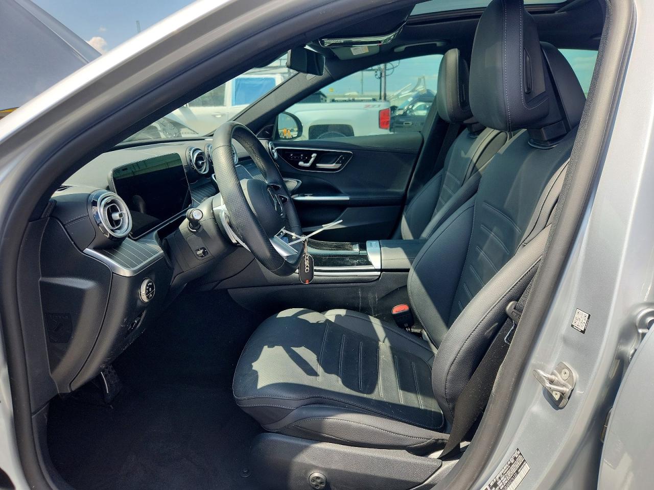 2025 MERCEDES-BENZ C C300