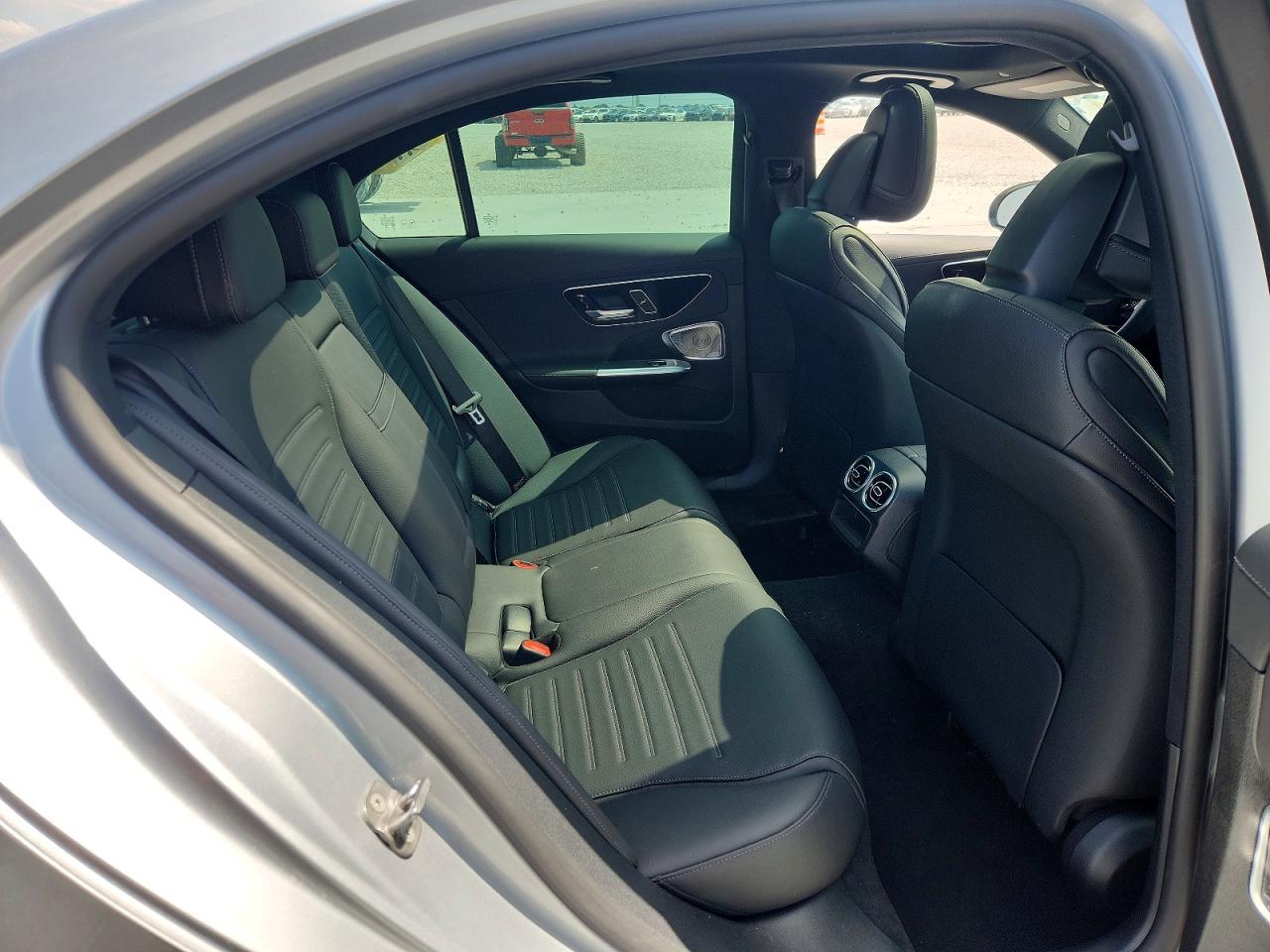 2025 MERCEDES-BENZ C C300