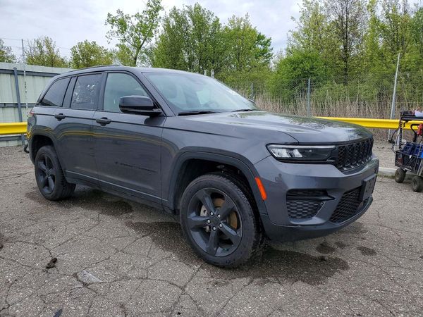 2023 JEEP GRAND CHEROKEE