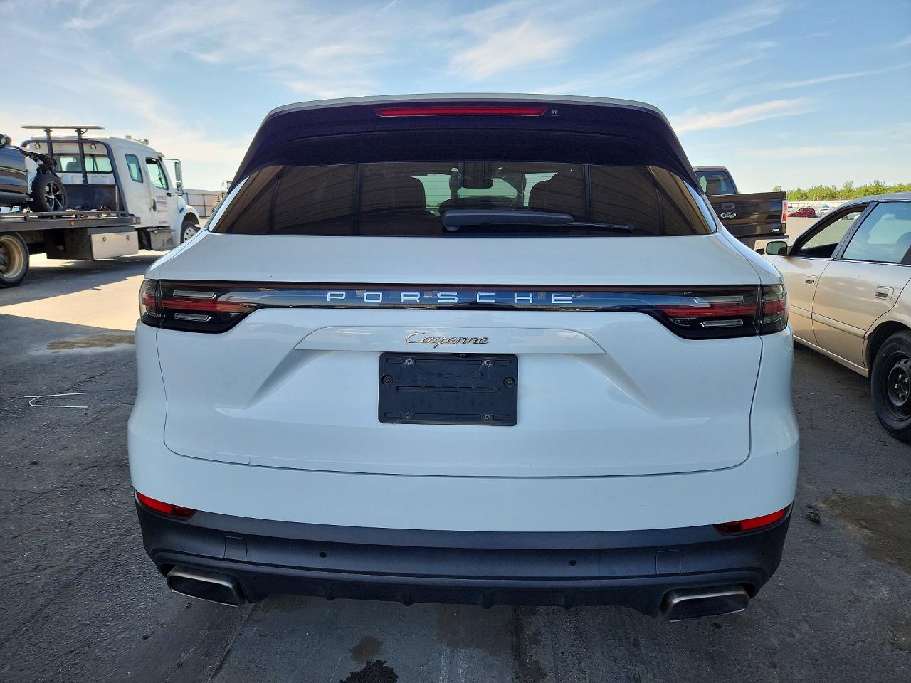 2019 PORSCHE CAYENNE