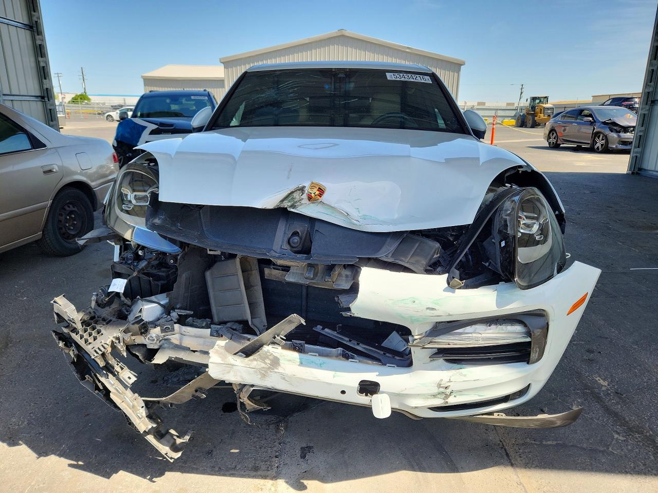 2019 PORSCHE CAYENNE