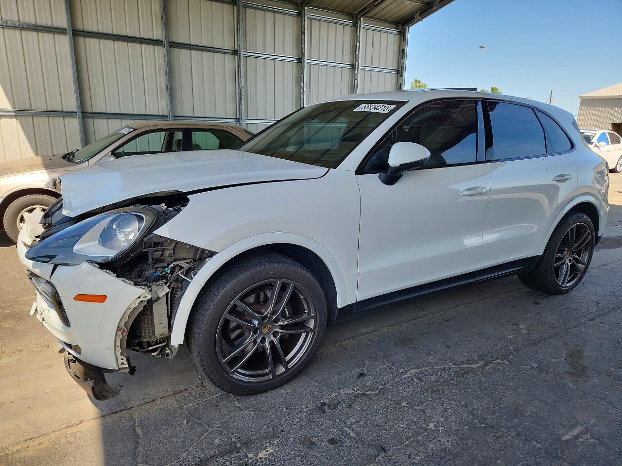 2019 PORSCHE CAYENNE