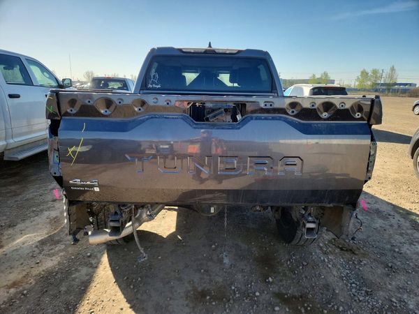 2023 TOYOTA TUNDRA