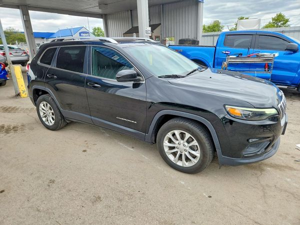 2019 JEEP CHEROKEE LATITUDE FWD