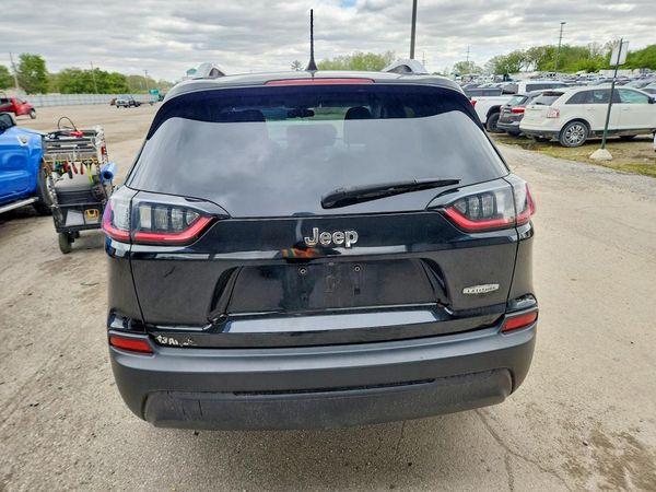 2019 JEEP CHEROKEE LATITUDE FWD