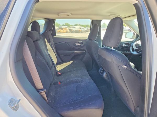 2020 JEEP CHEROKEE LATITUDE FWD
