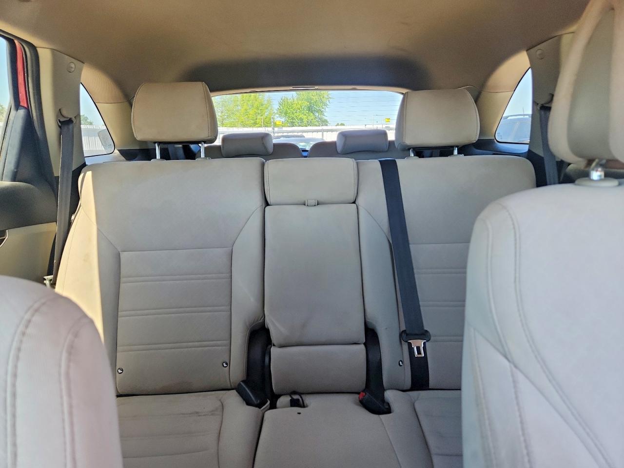 2017 KIA SORENTO L, LX
