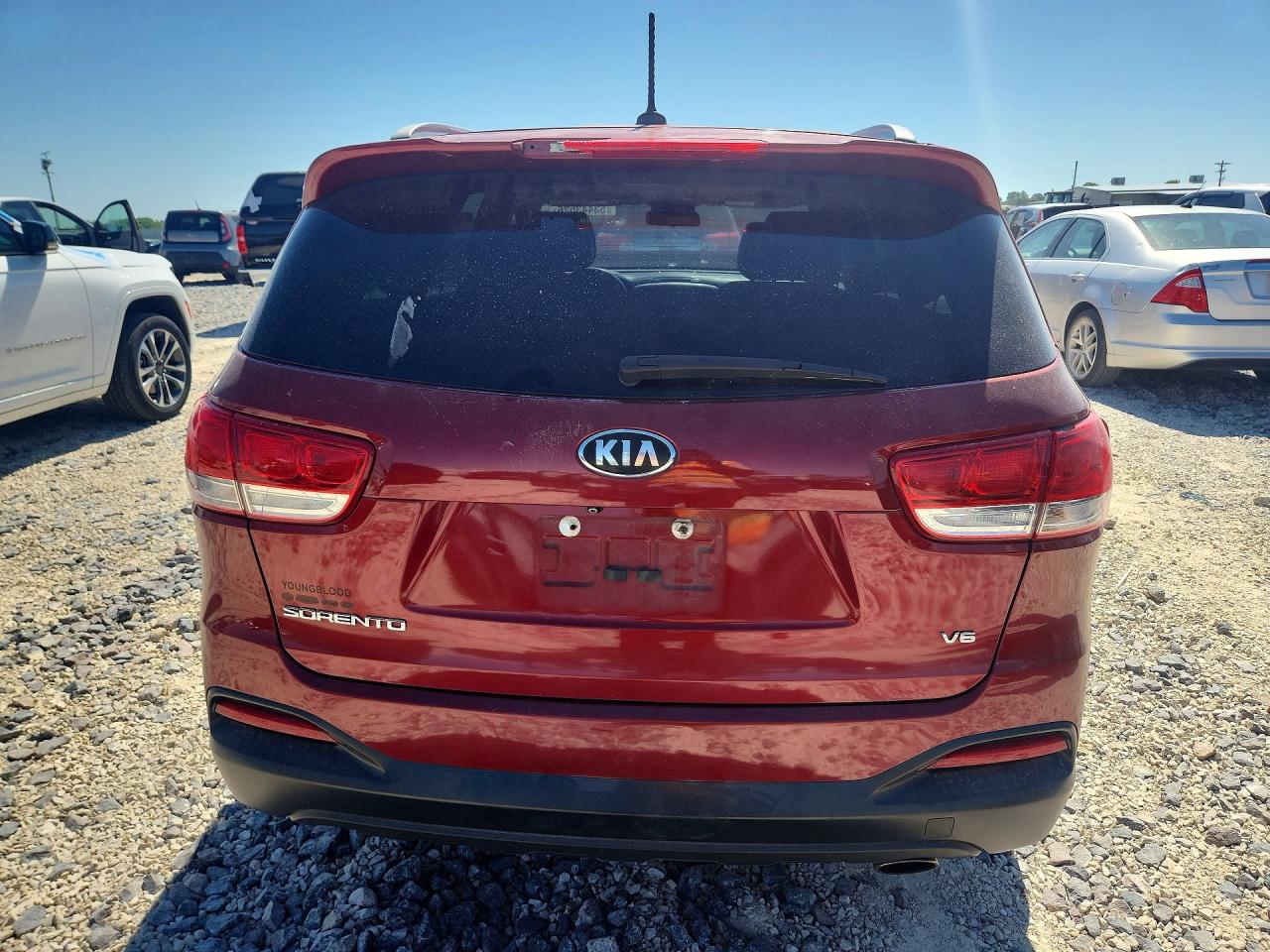 2017 KIA SORENTO L, LX