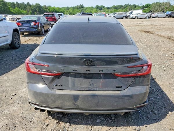 2025 TOYOTA CAMRY