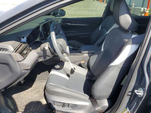 2025 TOYOTA CAMRY