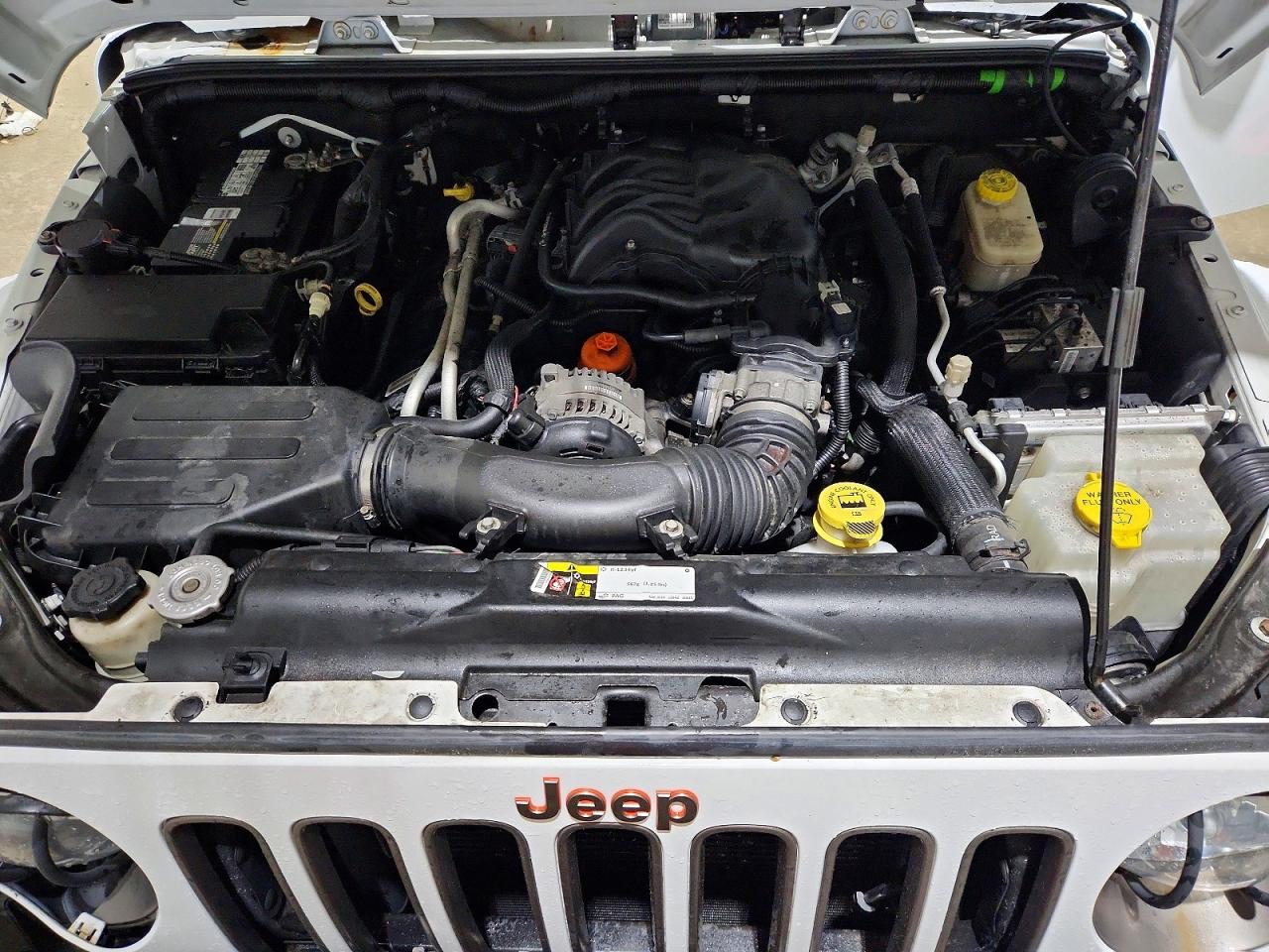 2016 JEEP WRANGLER SAHARA 4X4