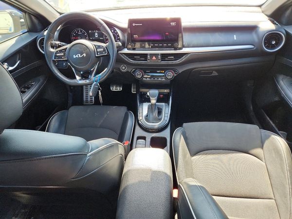 2022 KIA FORTE GT Line