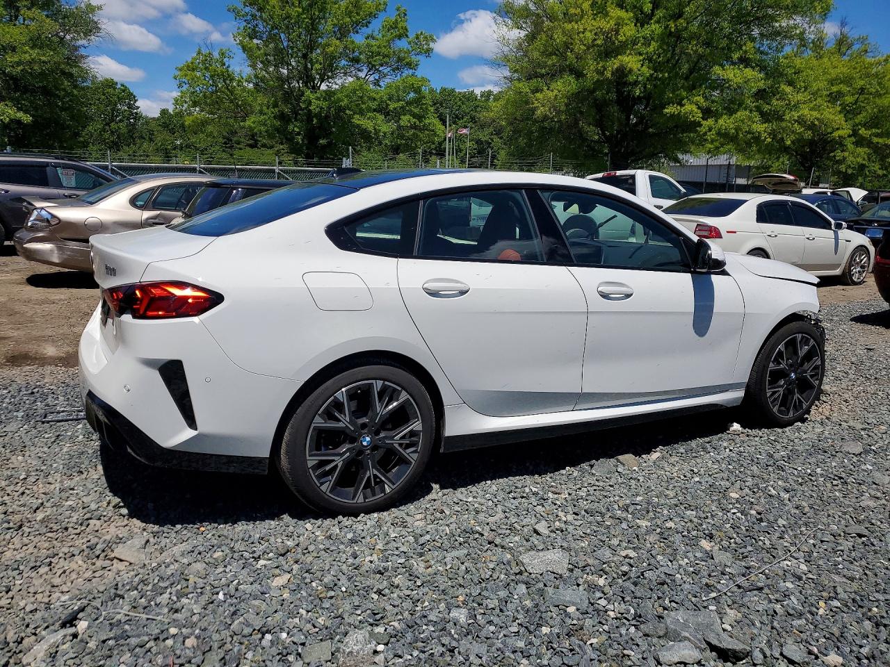 2025 BMW 228XI