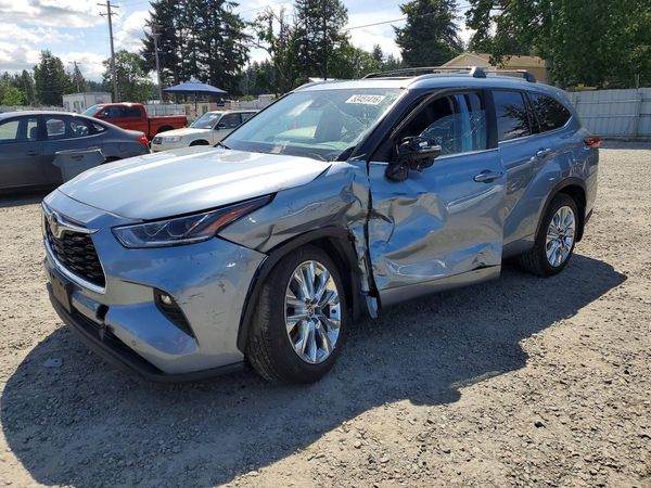 2022 TOYOTA HIGHLANDER Limited