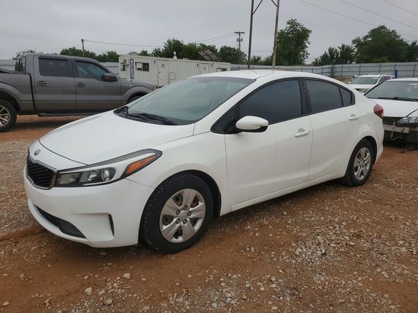 2017 KIA FORTE LX Base