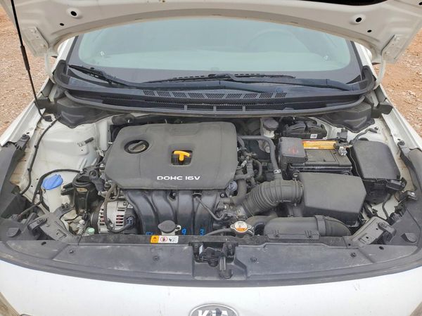 2017 KIA FORTE LX Base