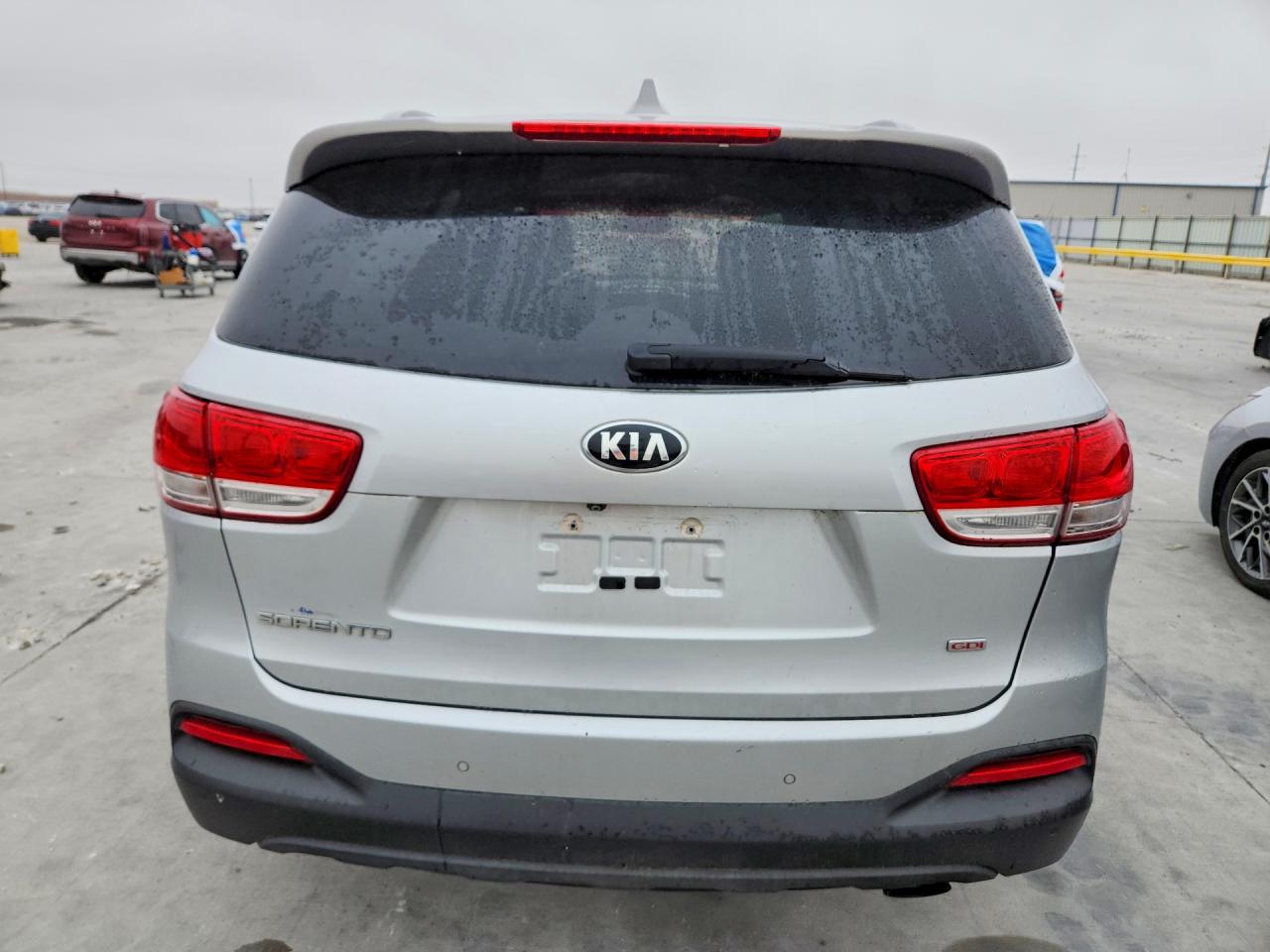 2017 KIA SORENTO L, LX