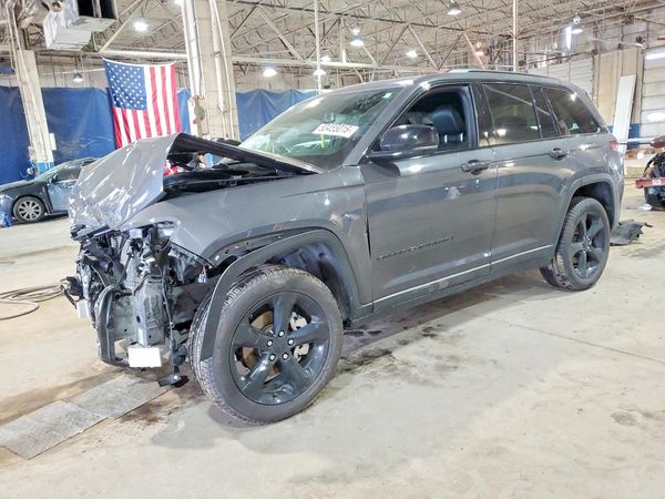 2025 JEEP CHEROKEE Limited — Front 3/4