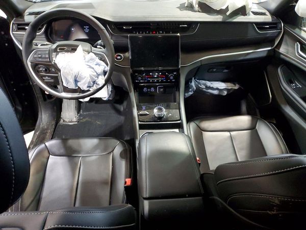 2025 JEEP CHEROKEE Limited — CKPT