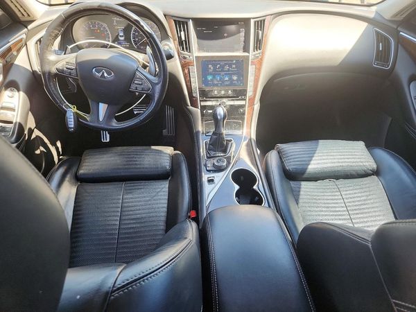 2016 INFINITI Q50
