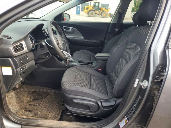 2017 KIA NIRO FE / LX / LX Tech