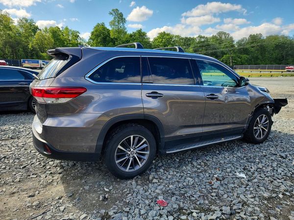2019 TOYOTA HIGHLANDER SE/XLE