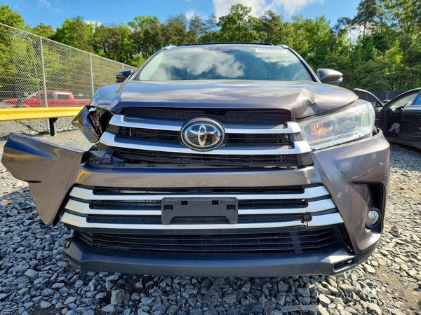 2019 TOYOTA HIGHLANDER SE/XLE
