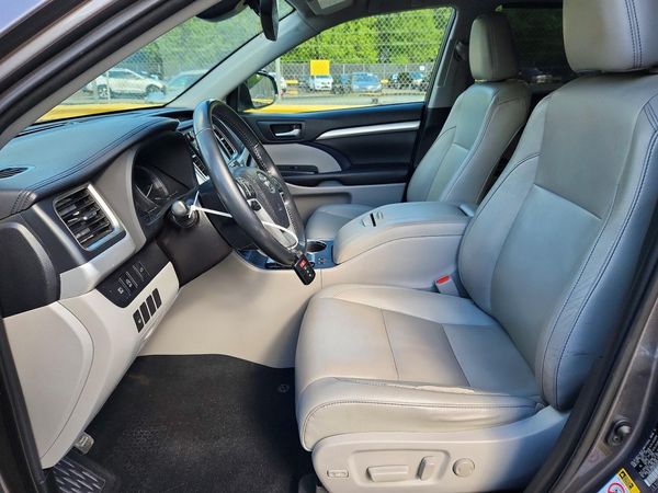 2019 TOYOTA HIGHLANDER SE/XLE