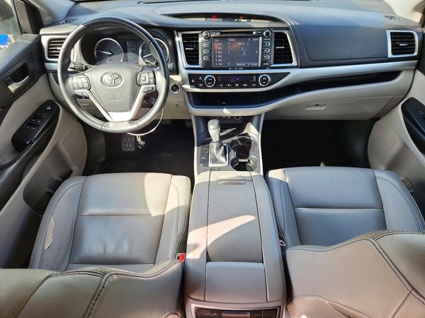 2019 TOYOTA HIGHLANDER SE/XLE