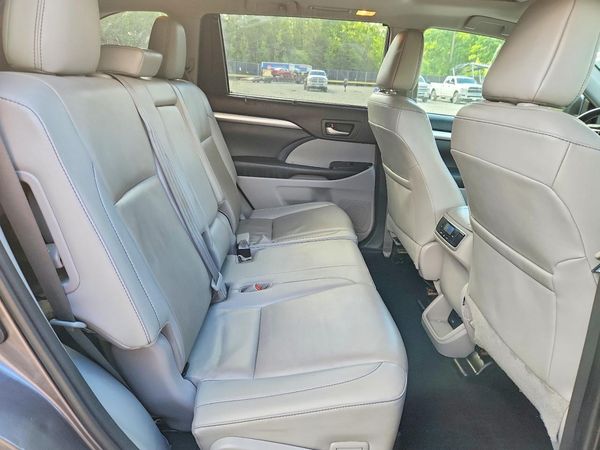 2019 TOYOTA HIGHLANDER SE/XLE